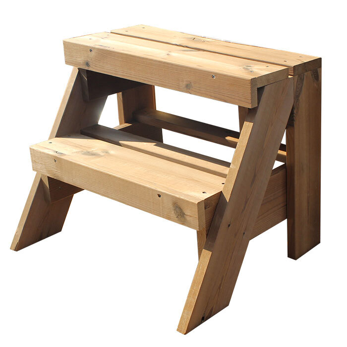 Standardtreppe aus Thermoholz (Lunawood) + 79,00€