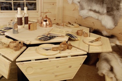 Ausstattungspaket C : Paket A + Paket B + Lapplandpaket + 5 Stück Rentierfelle oder alternativ Sitzkissen rot, beige oder blau kariert (+ 2129€)