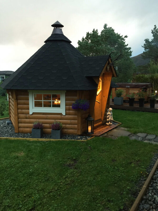 Premium Grillhütte / Grillkota 6,5 m² aus Holz inkl. Transport – Bild 6