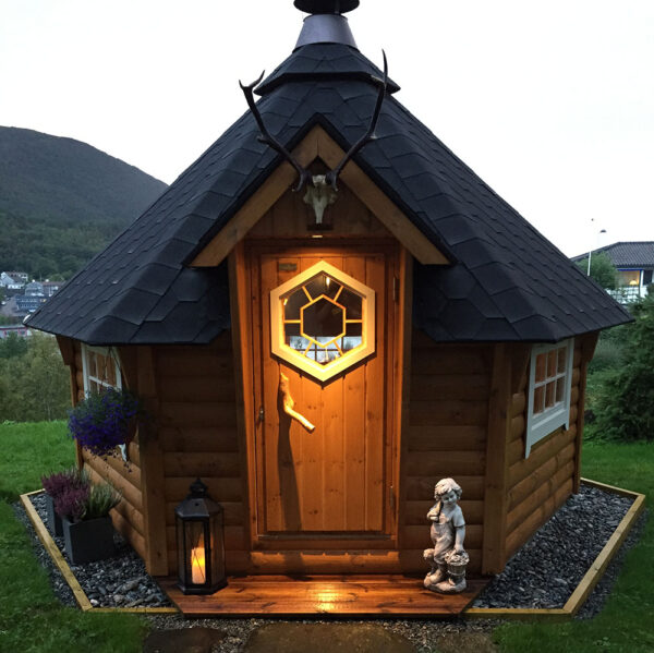 Premium Grillhütte / Grillkota 6,5 m² aus Holz inkl. Transport – Bild 4