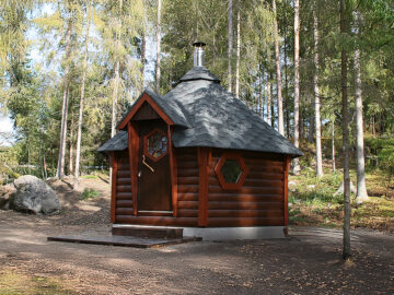 Traditionelle Saunahütte / Kota "Svenja" 9m²