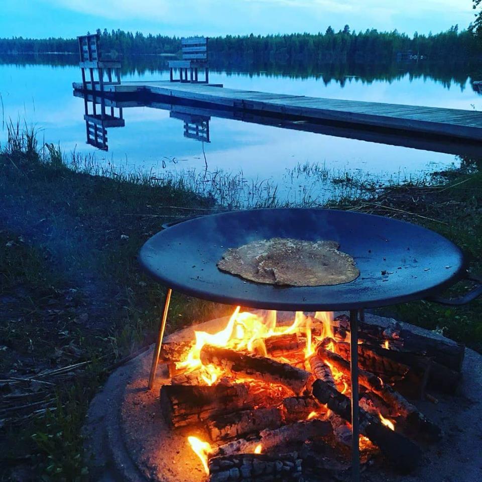 Muurikka-Familien-Pfanne, 48 cm mit Anschraubbeinen und Schutztasche – Bild 5