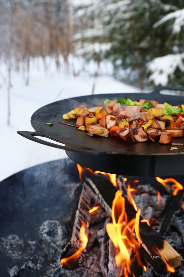 Muurikka-Familien-Pfanne, 48 cm mit Anschraubbeinen und Schutztasche