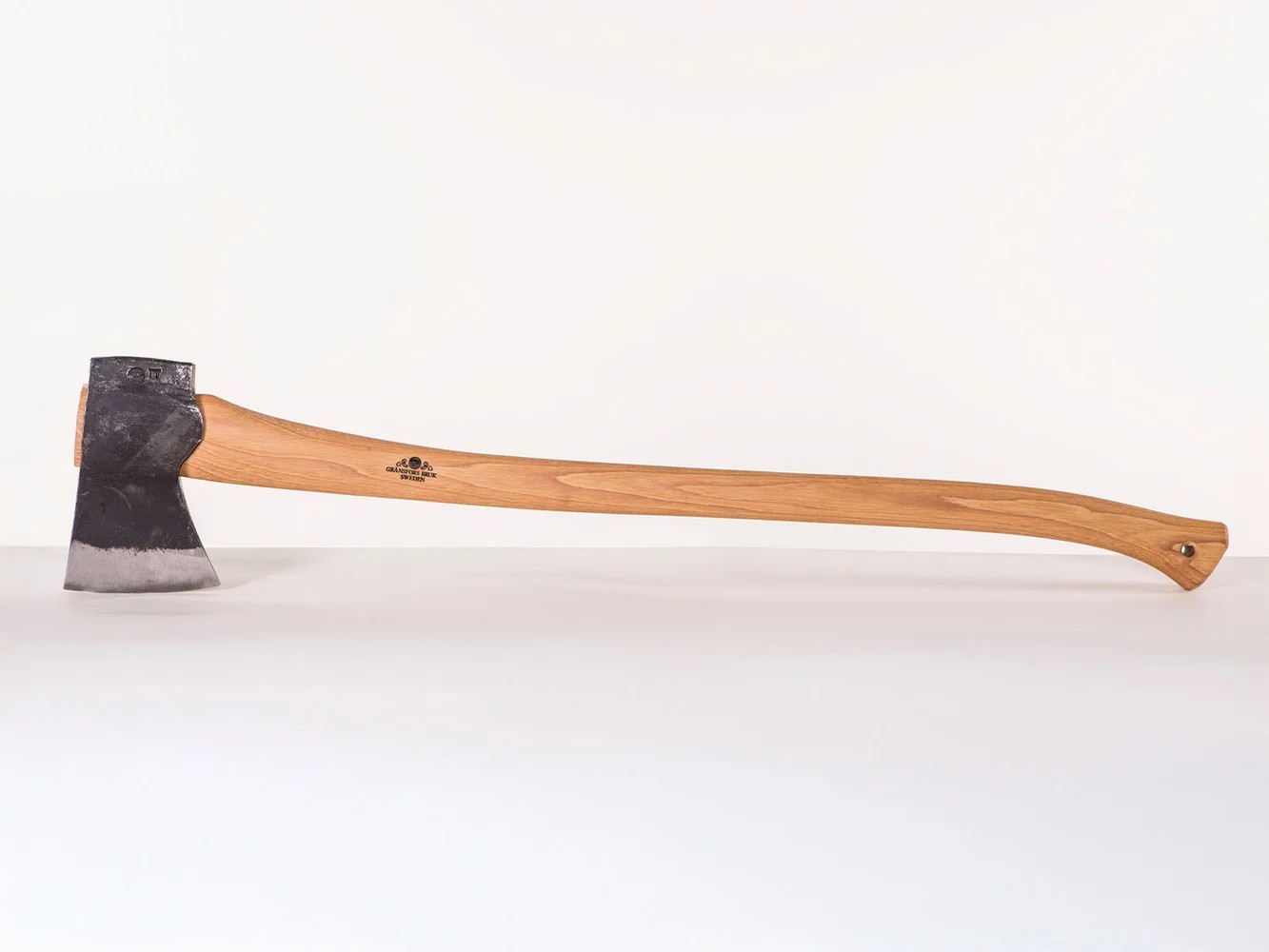 Gränsfors Bruk Amerikanische Fällaxt mit gebogenem Stiel ohne Schneidenschutzmitm gebogenem Stiel 90 cm