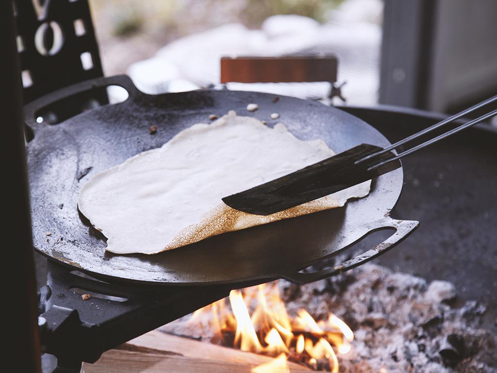 Muurikka Pfannenwender Holz / Edelstahl 42 und 46 cm – Bild 2