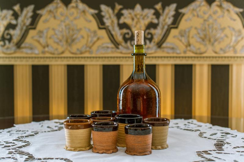 Schnapsbecher aus Keramik – Bild 2