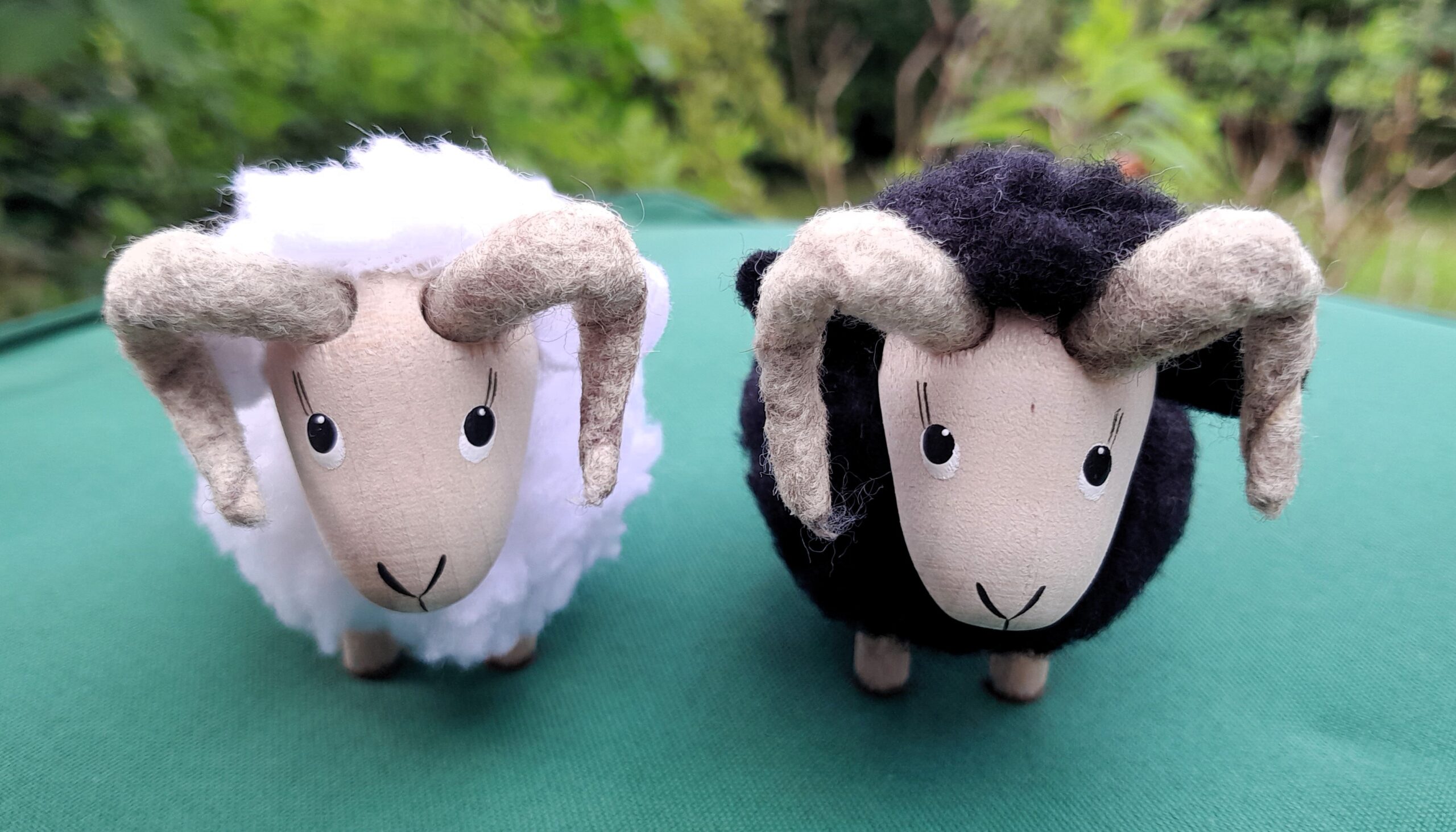 Schafböckchen, handgefertigt – Bild 4