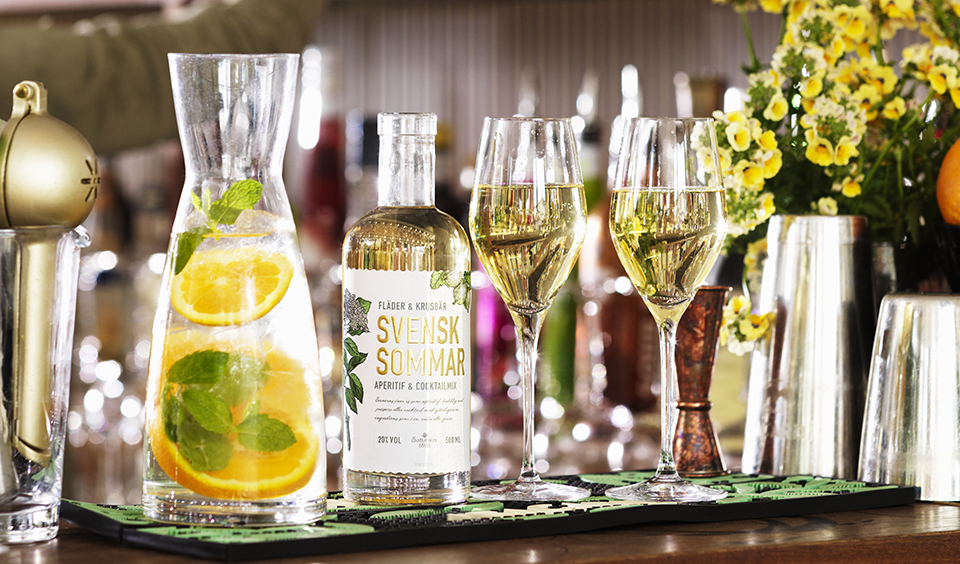 Saturnus Svensk Sommar Holunderblüte & Stachelbeere  20% vol., 500ml – Bild 4