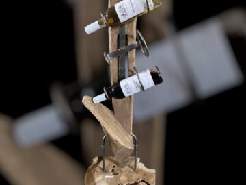 Weinflaschen-Ständer  aus Altholz