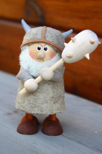 Wikingermann mit Keule