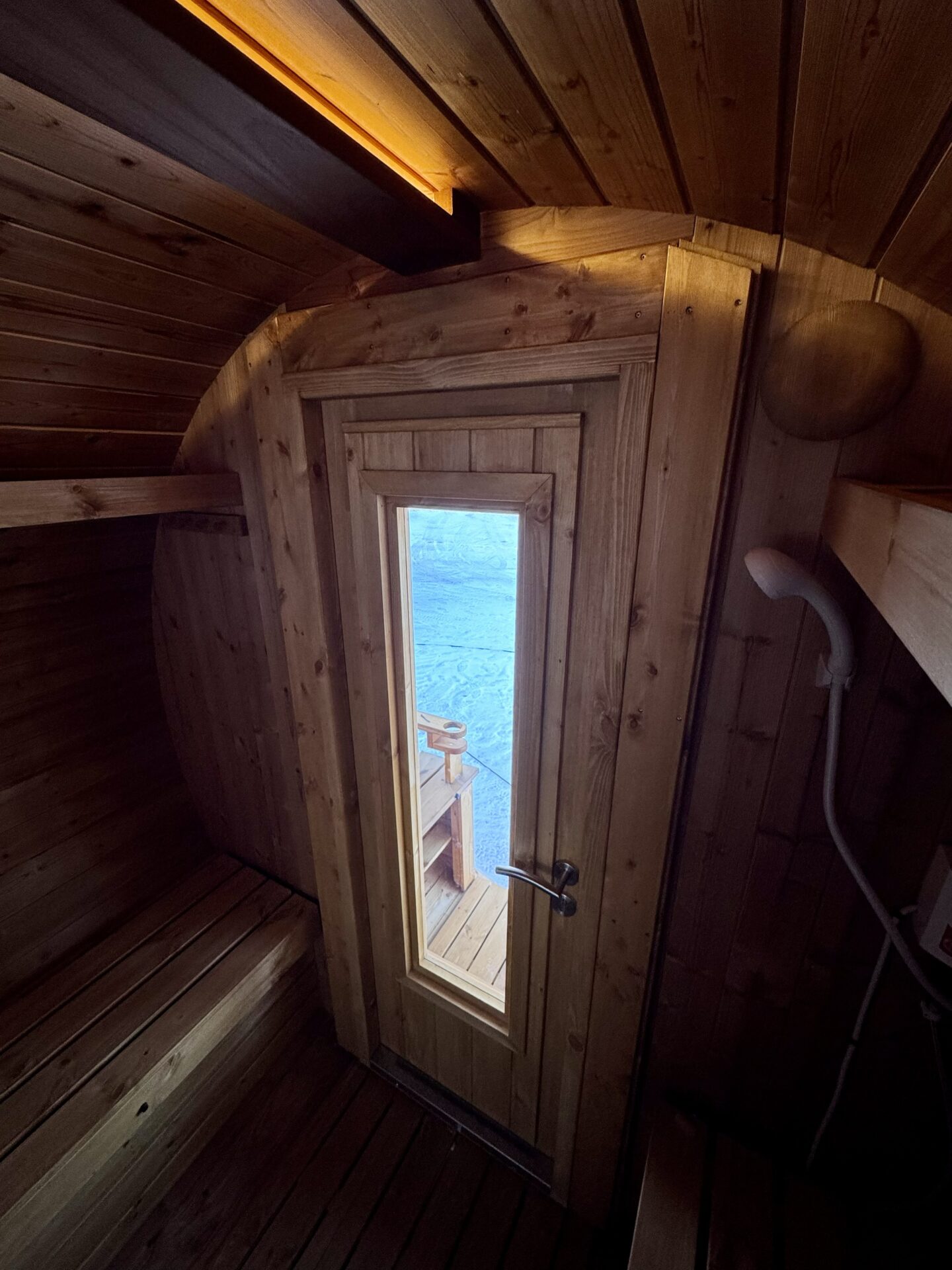 Saunafass Valter mit Außentür